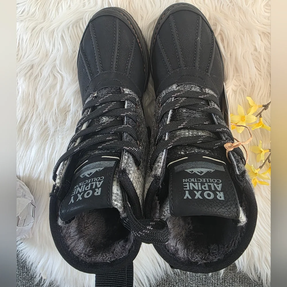 NWT Roxy Hail Ya Boot, Size 5 - Picture 11 of 17